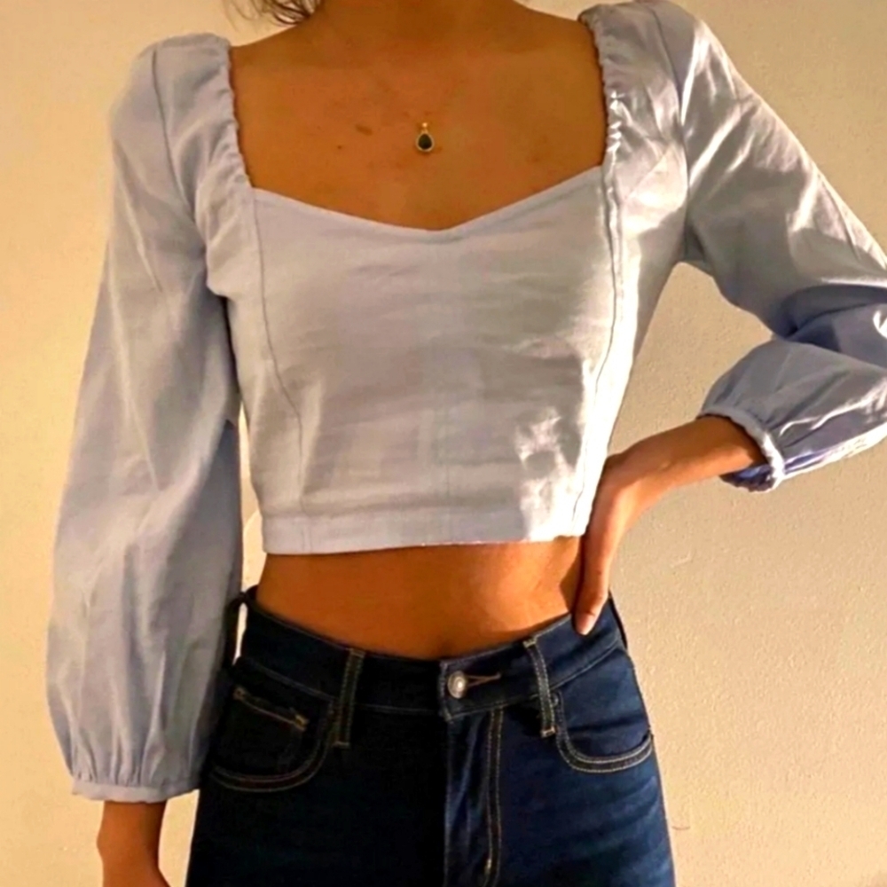 Babaton Aritzia Hadwyn Smocked Cropped Light Blue Women's Sz XXS BLOUSE